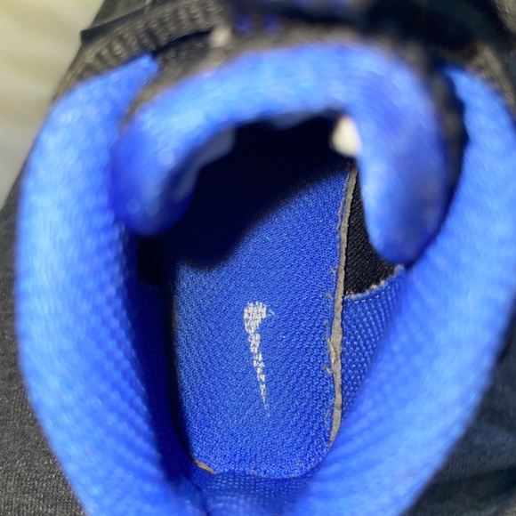 Infant Nikes - Picture 3 of 4